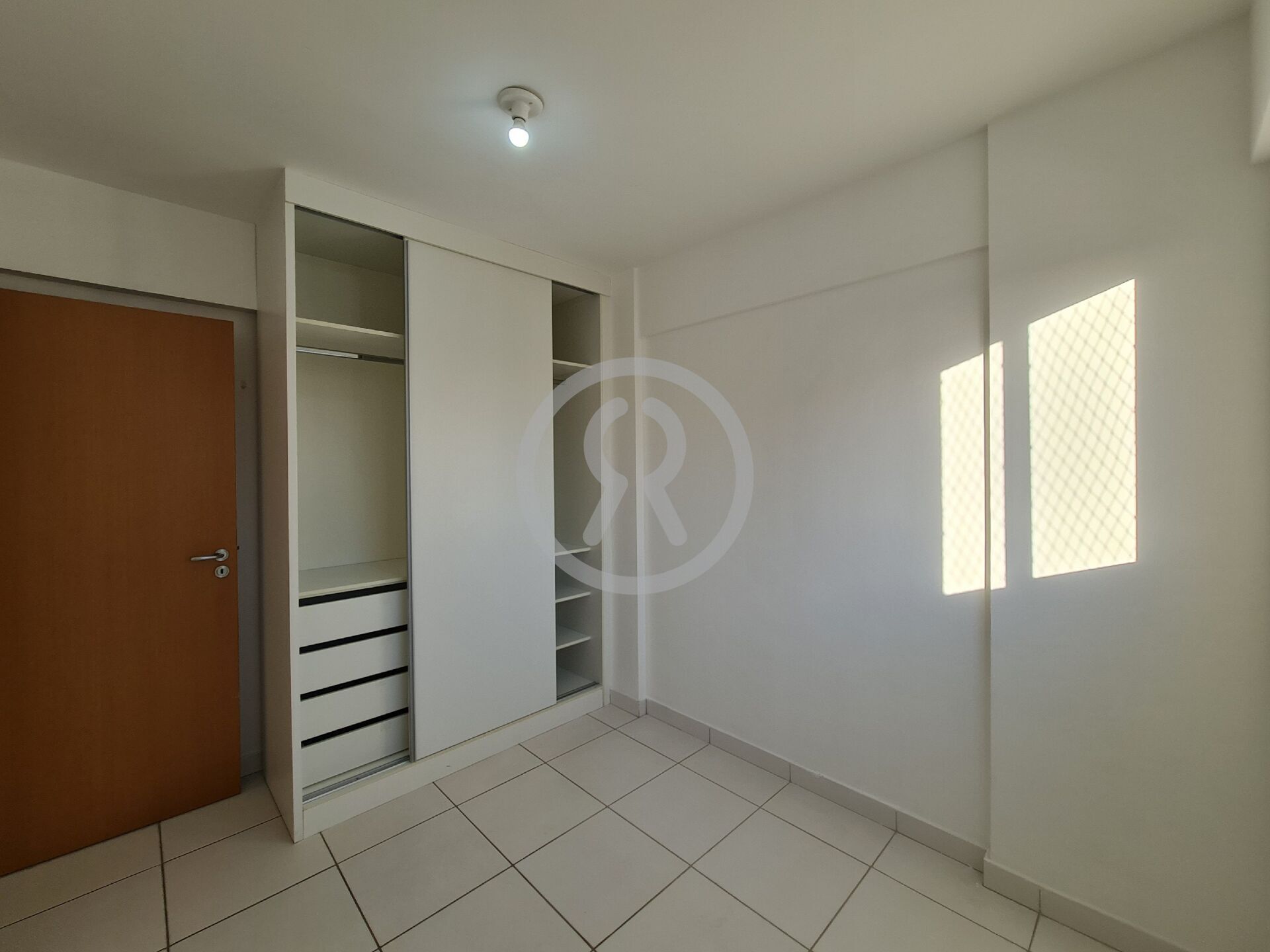 Apartamento à venda com 2 quartos, 55m² - Foto 15