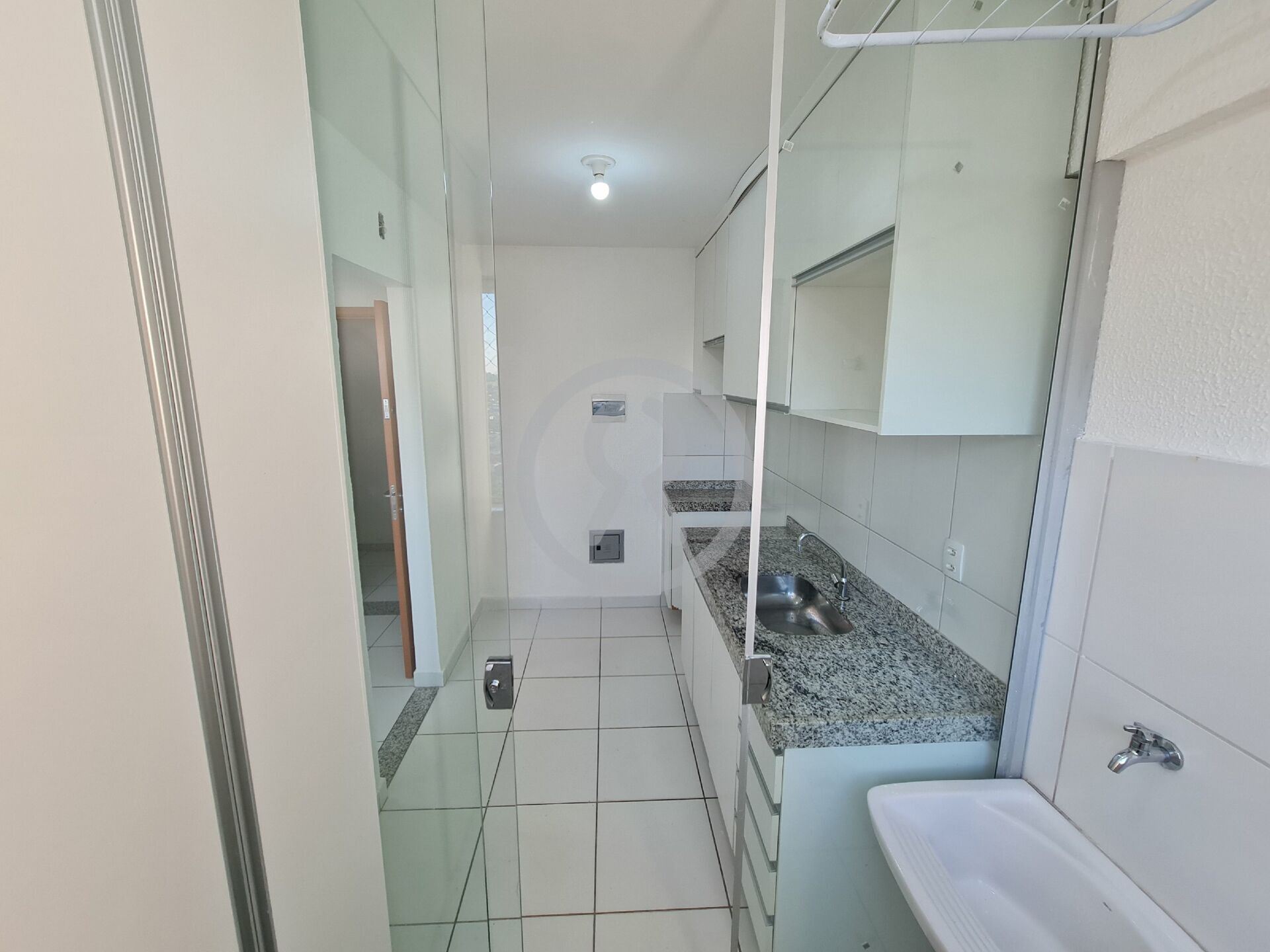 Apartamento à venda com 2 quartos, 55m² - Foto 11