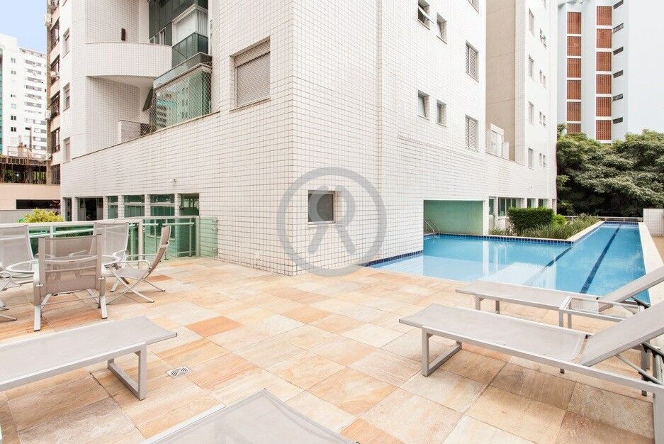 Apartamento à venda com 3 quartos, 87m² - Foto 4