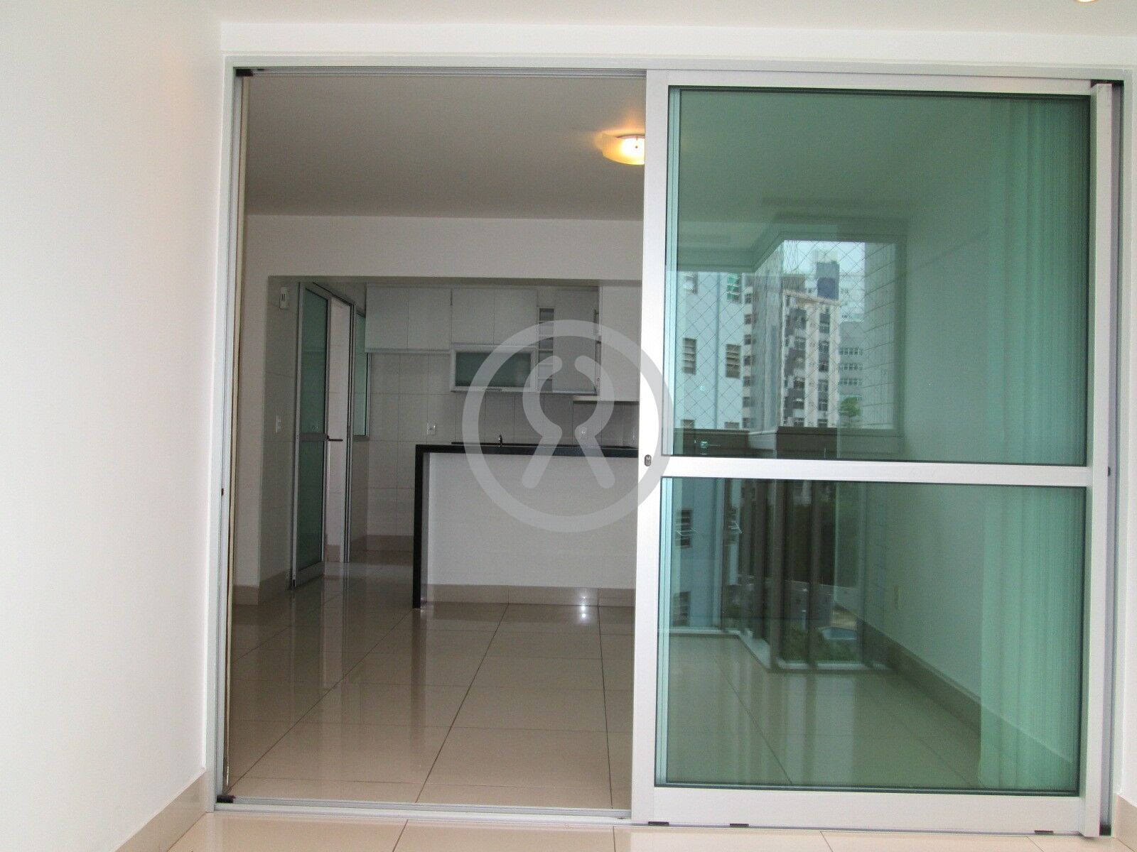 Apartamento à venda com 3 quartos, 87m² - Foto 29