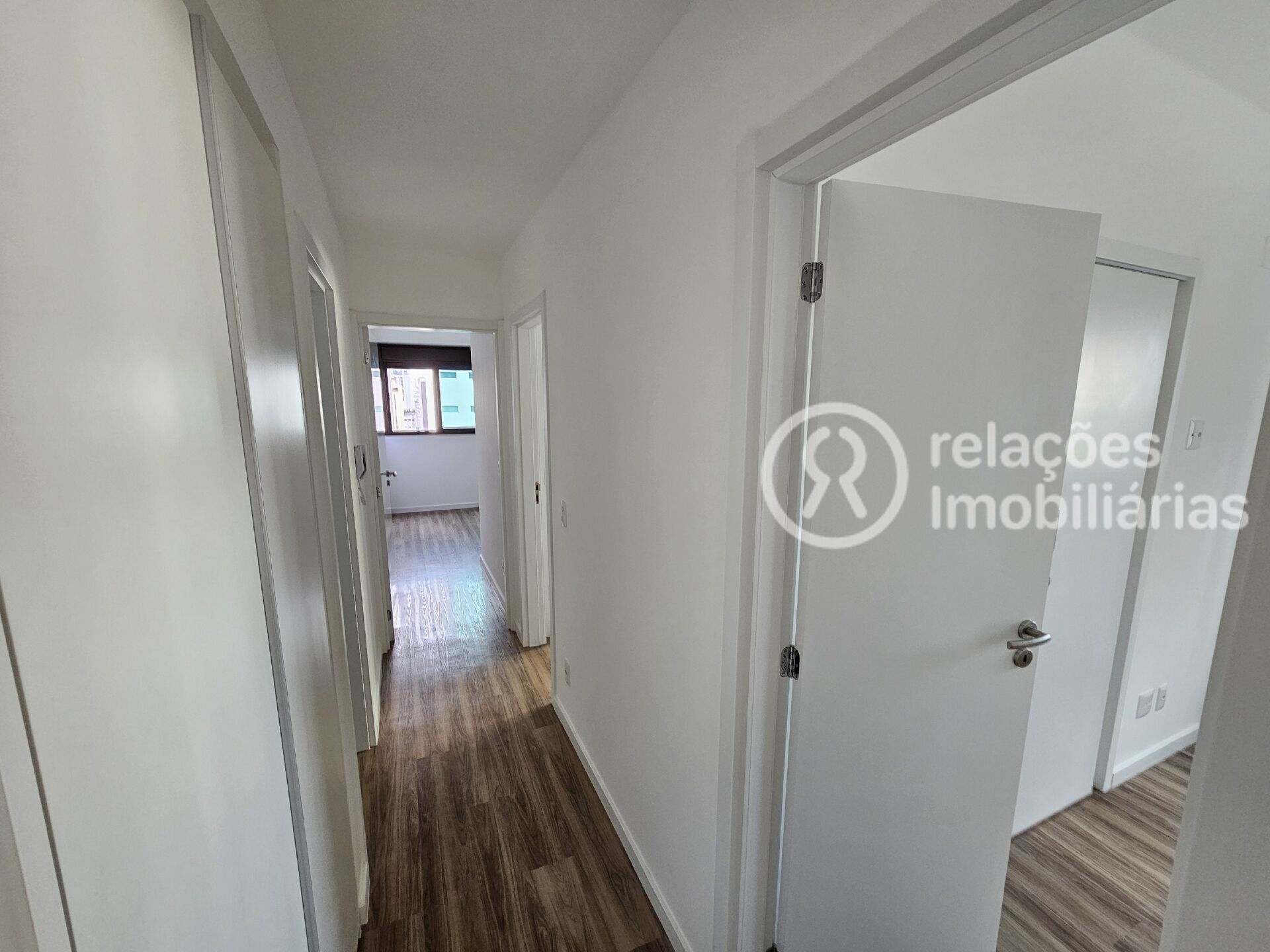 Apartamento para alugar com 4 quartos, 130m² - Foto 11