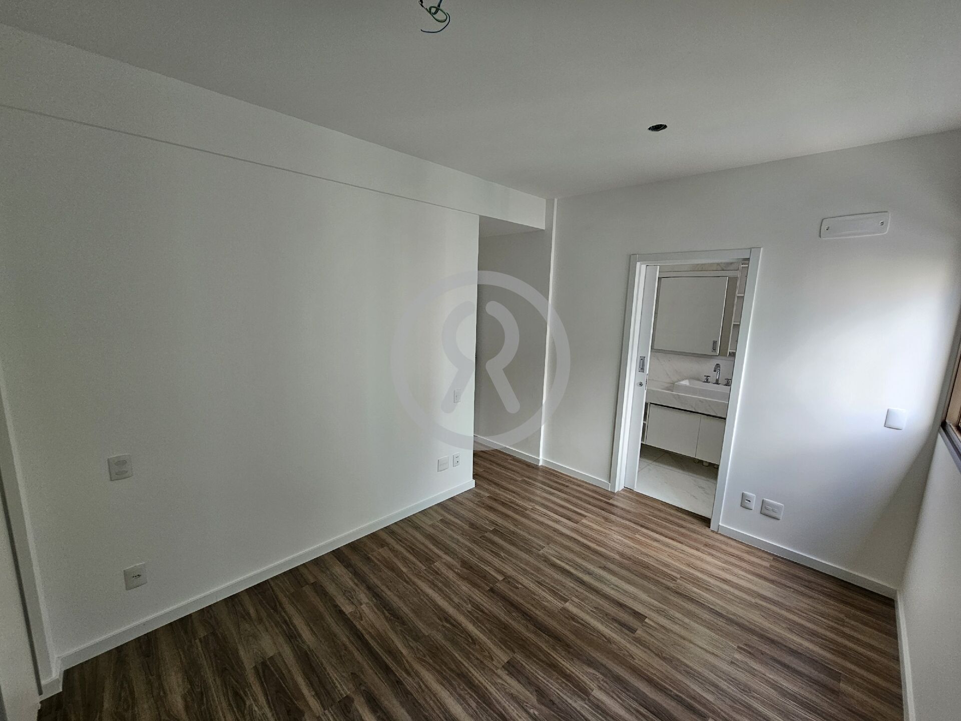 Apartamento para alugar com 4 quartos, 130m² - Foto 22