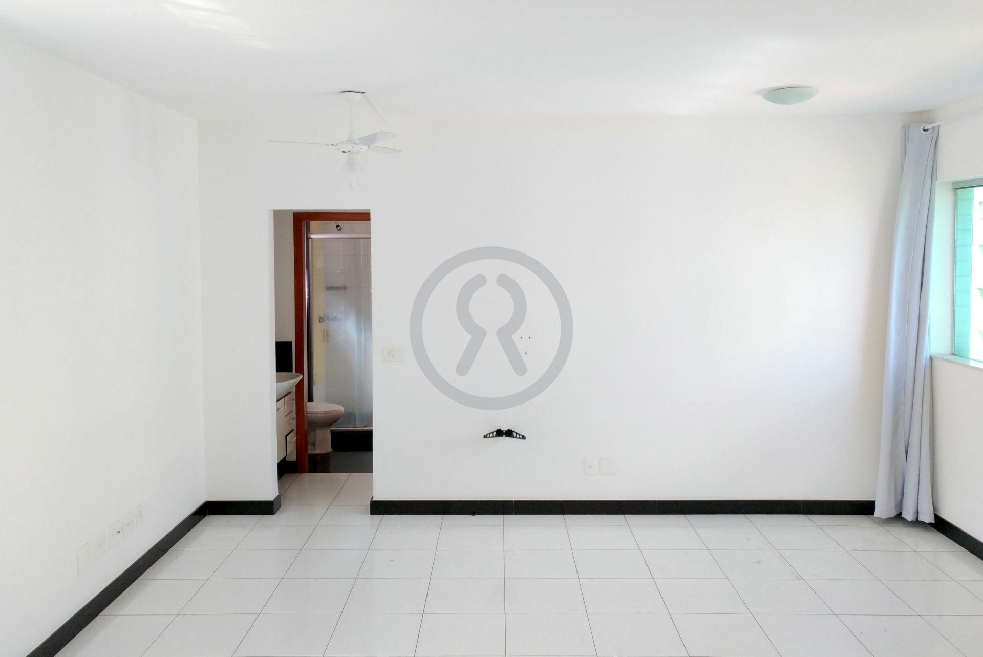 Apartamento para alugar com 1 quarto, 45m² - Foto 4