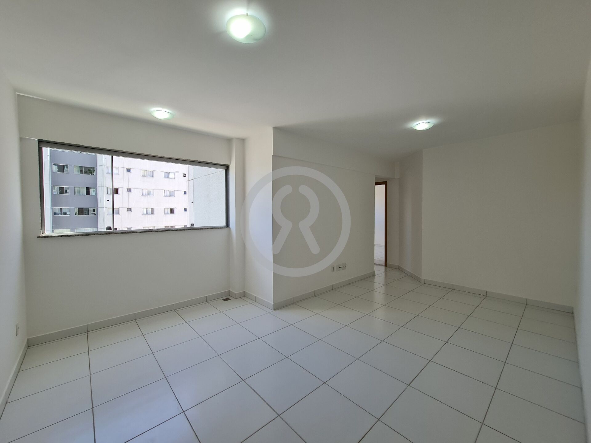 Apartamento à venda com 2 quartos, 55m² - Foto 1