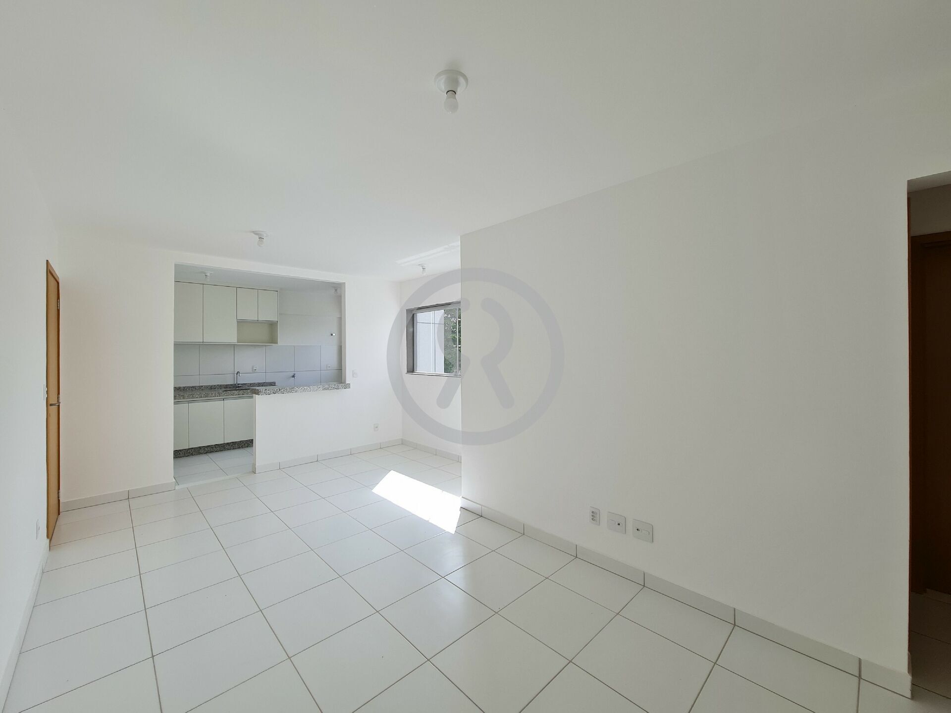 Apartamento à venda com 2 quartos, 55m² - Foto 3