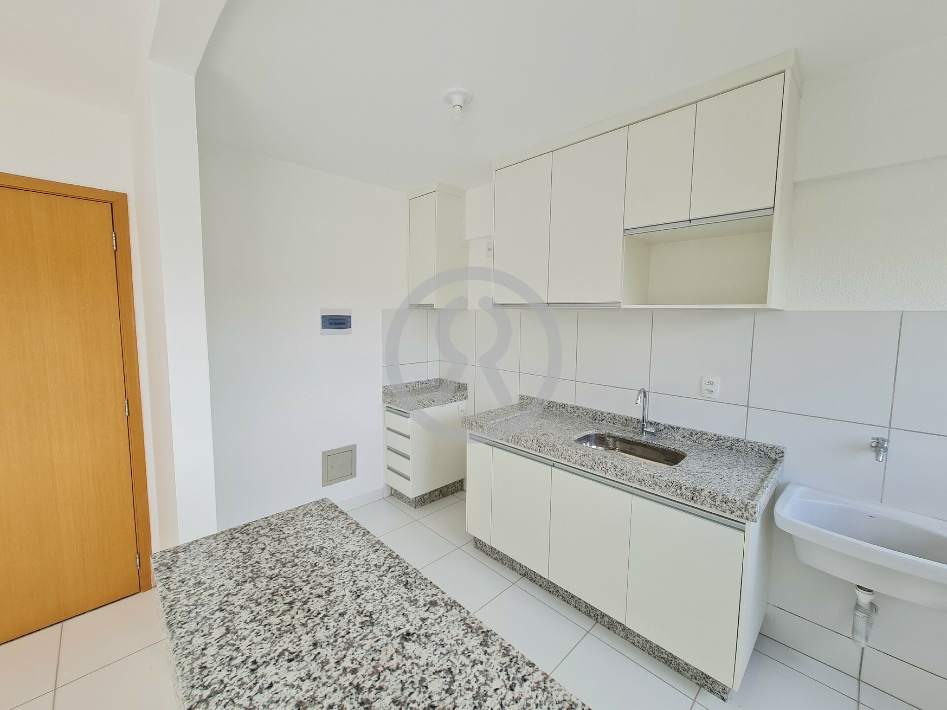 Apartamento à venda com 2 quartos, 55m² - Foto 11