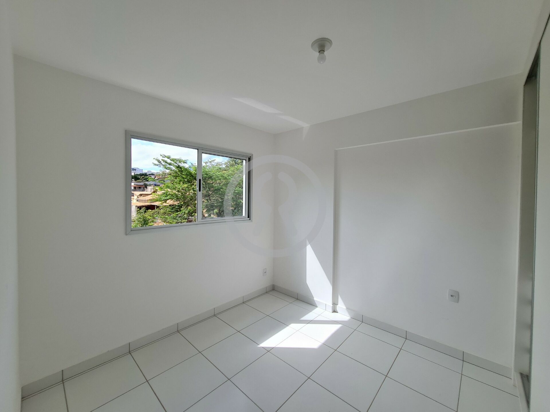 Apartamento à venda com 2 quartos, 55m² - Foto 20