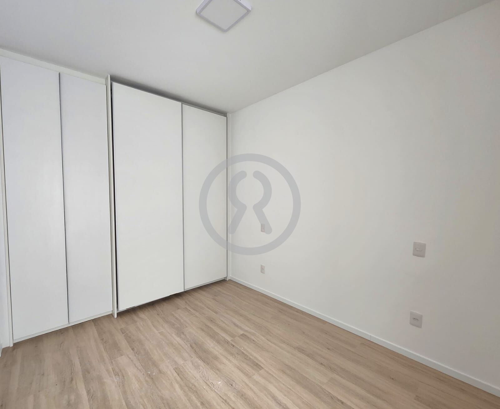 Apartamento à venda com 2 quartos, 66m² - Foto 22