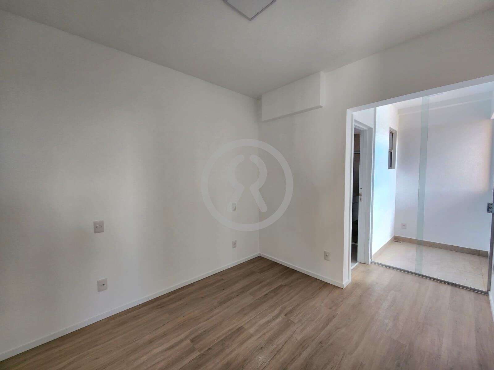 Apartamento à venda com 2 quartos, 66m² - Foto 20