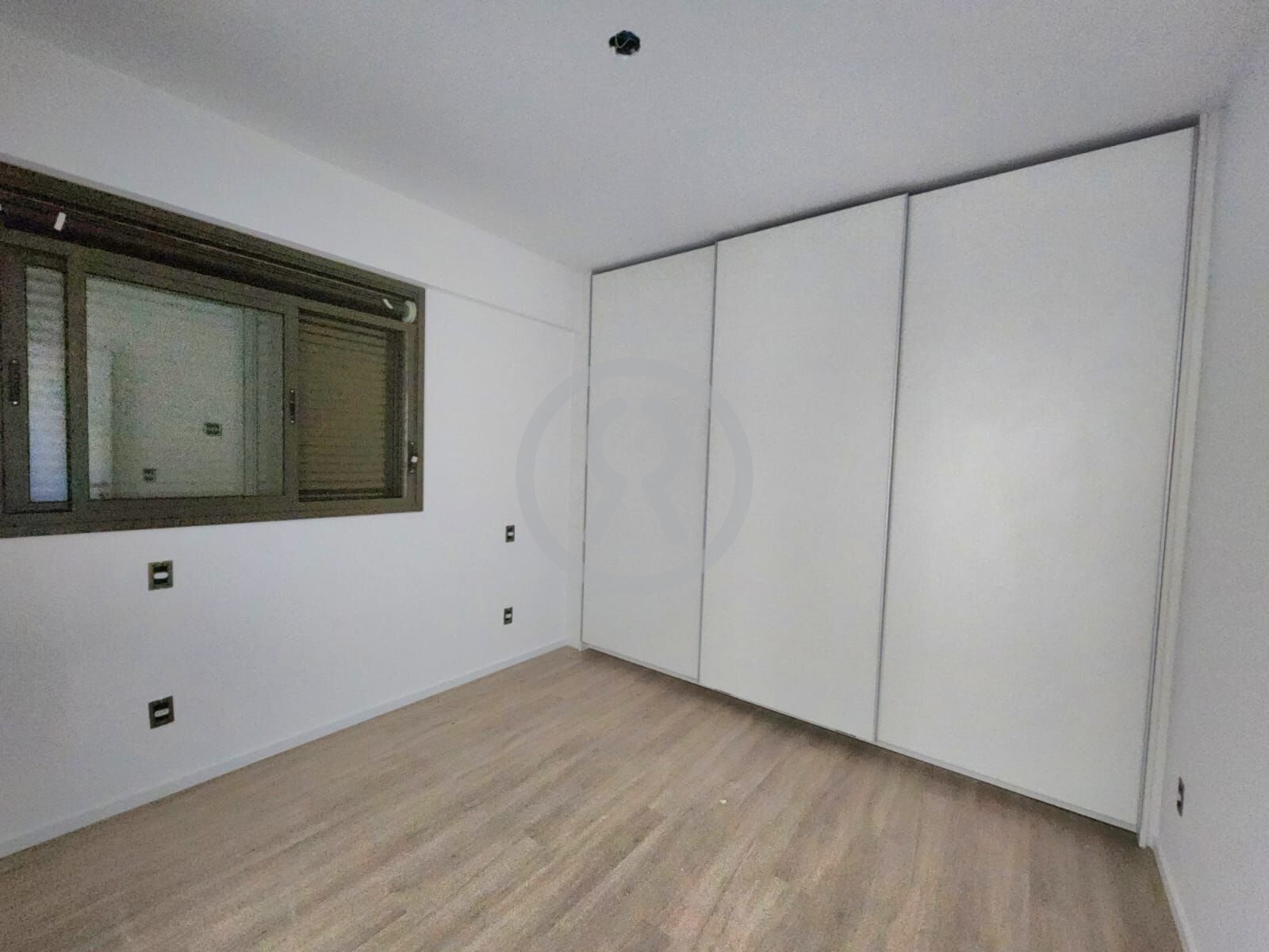 Apartamento à venda com 2 quartos, 66m² - Foto 11