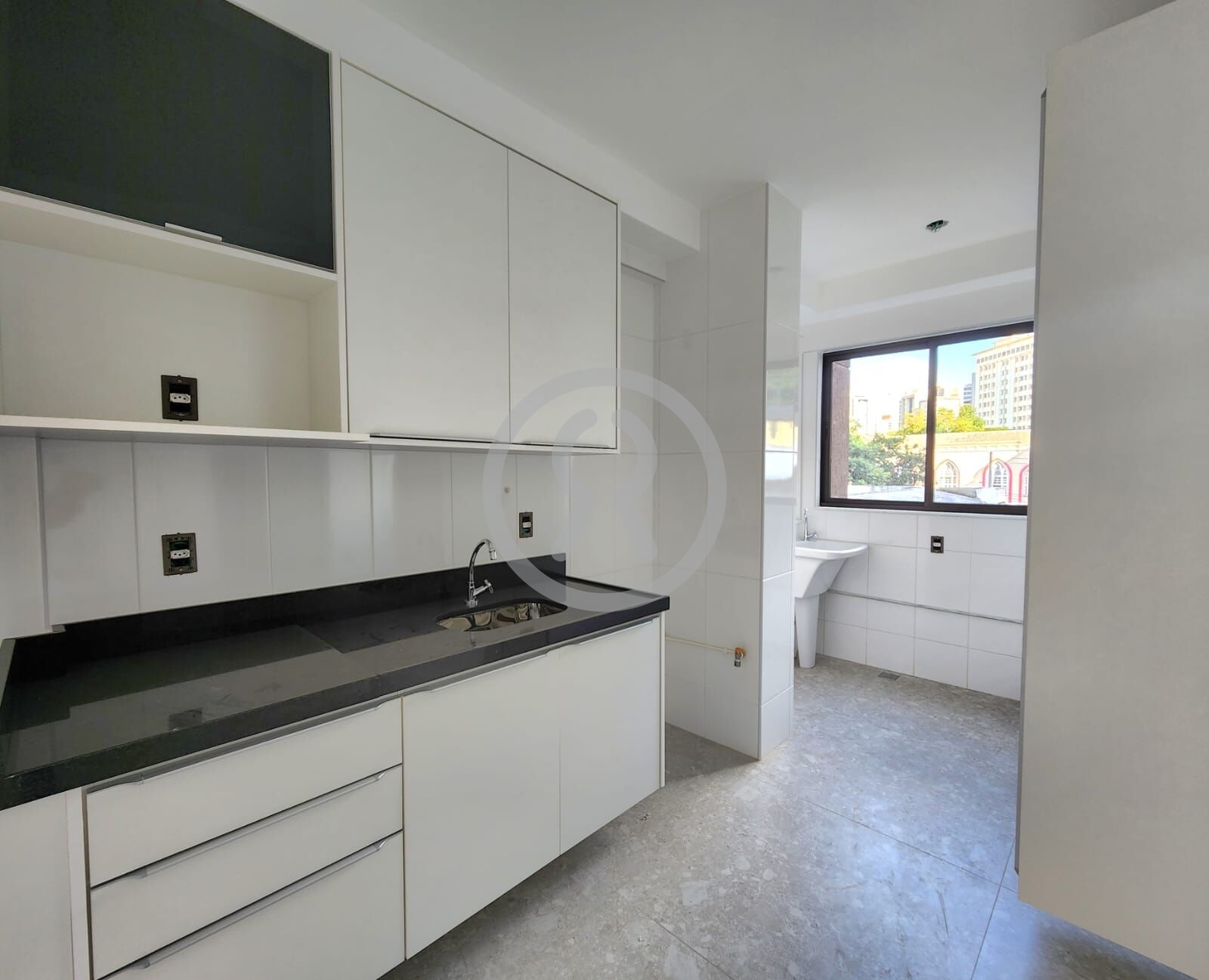 Apartamento à venda com 2 quartos, 66m² - Foto 14