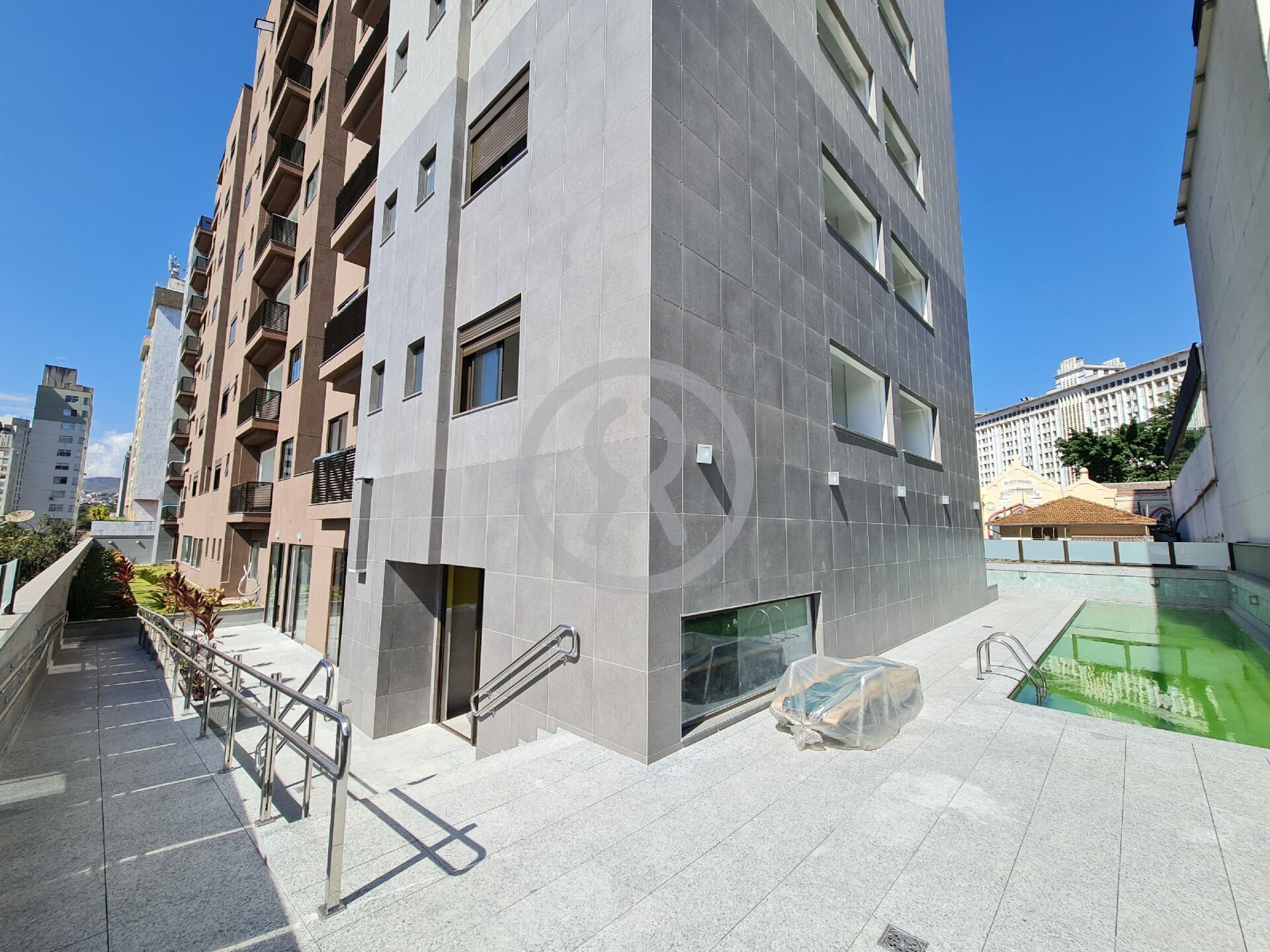 Apartamento à venda com 2 quartos, 66m² - Foto 46