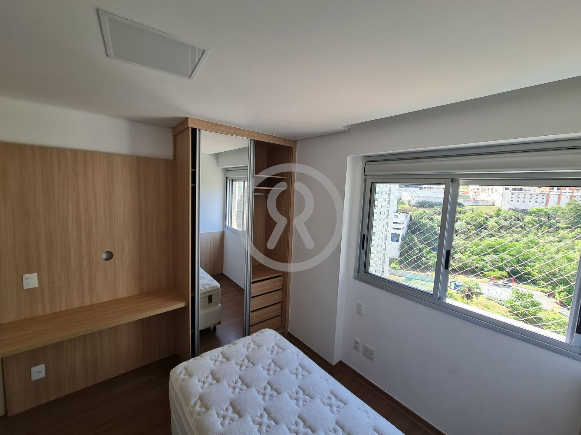 Apartamento para alugar com 2 quartos, 92m² - Foto 20