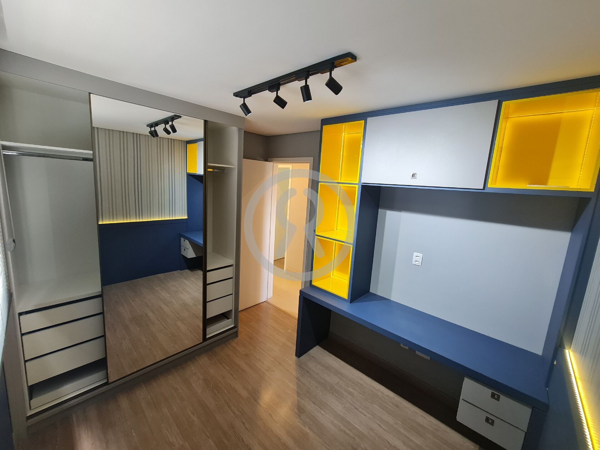 Apartamento à venda com 3 quartos, 75m² - Foto 31