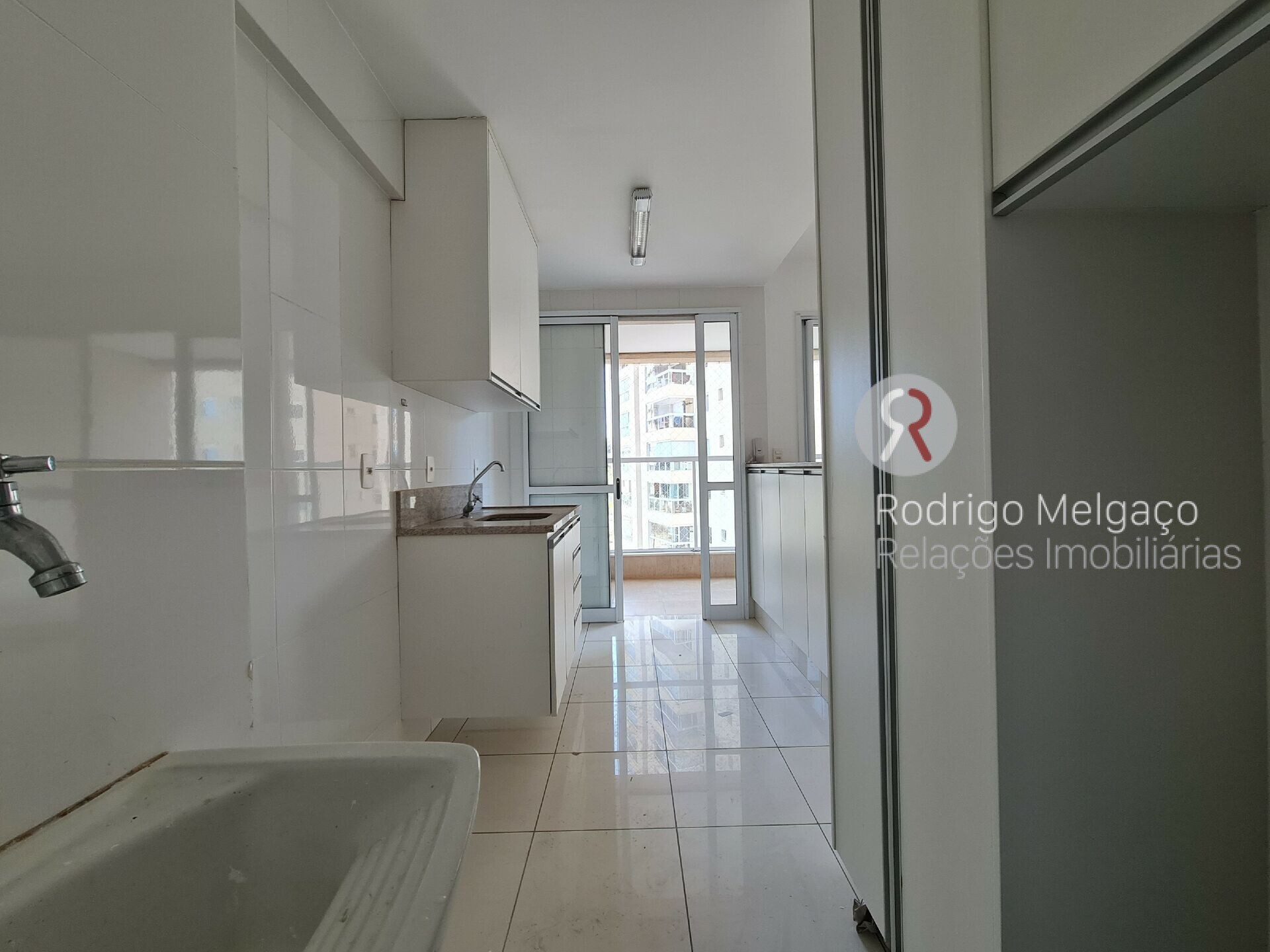 Apartamento para alugar com 2 quartos, 70m² - Foto 16