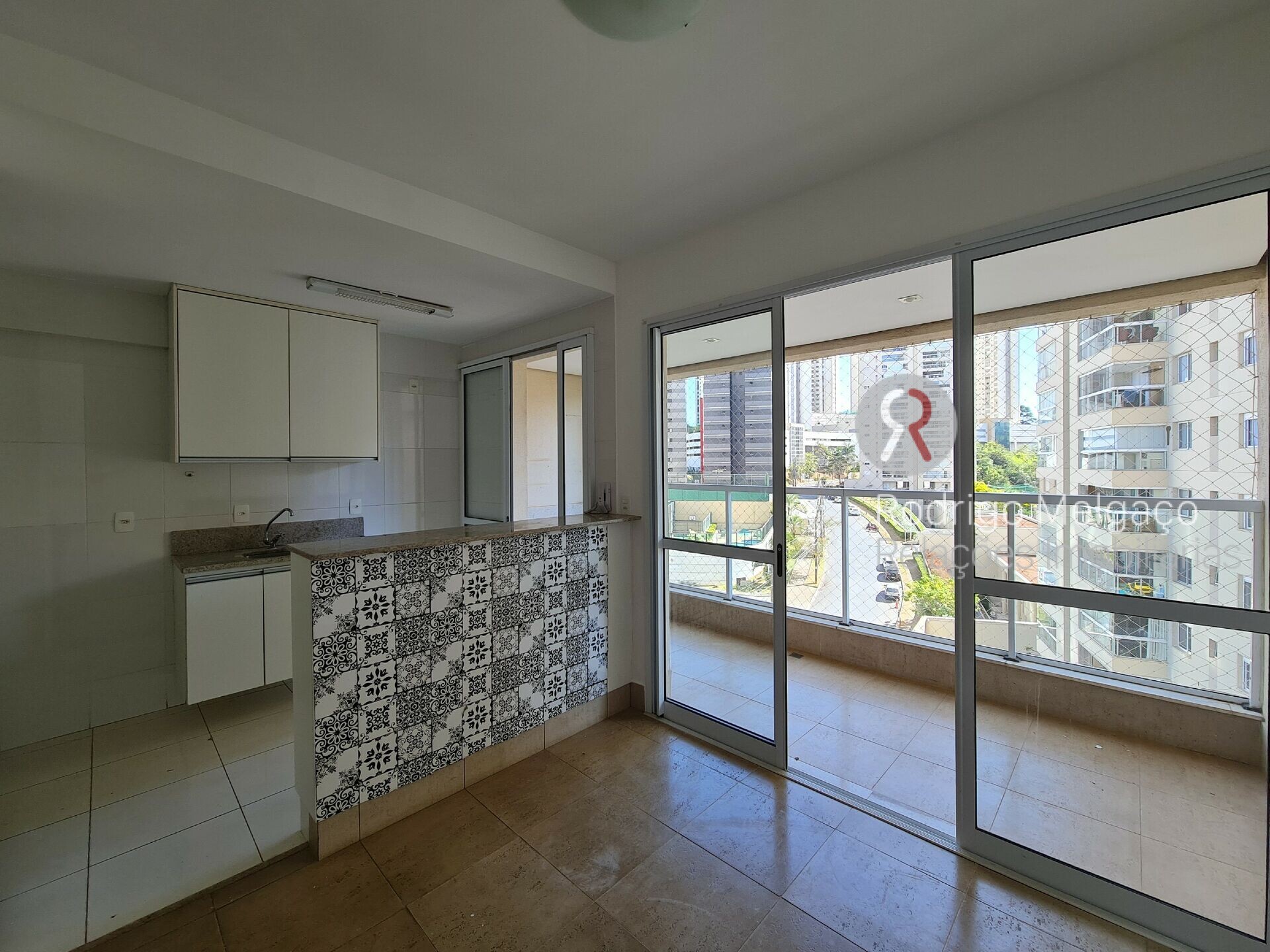 Apartamento para alugar com 2 quartos, 70m² - Foto 6