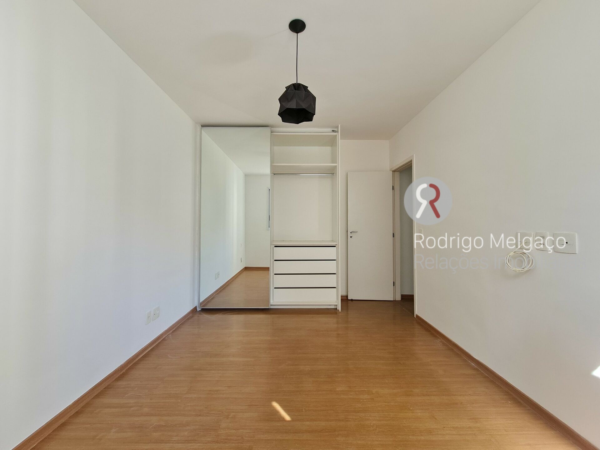 Apartamento para alugar com 2 quartos, 70m² - Foto 35