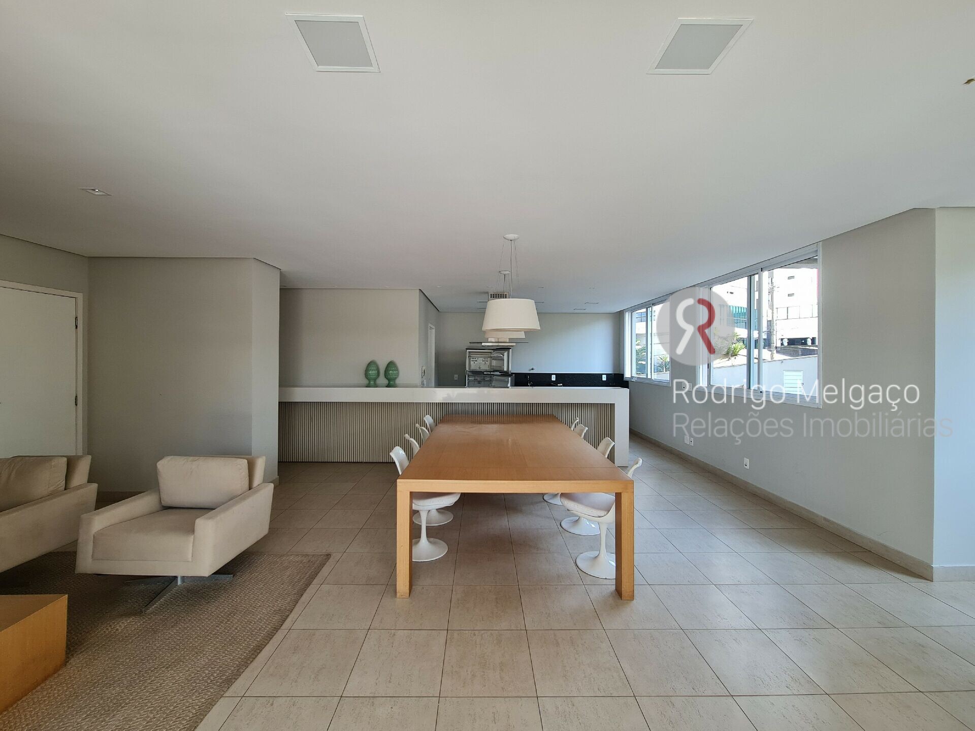 Apartamento para alugar com 2 quartos, 70m² - Foto 41