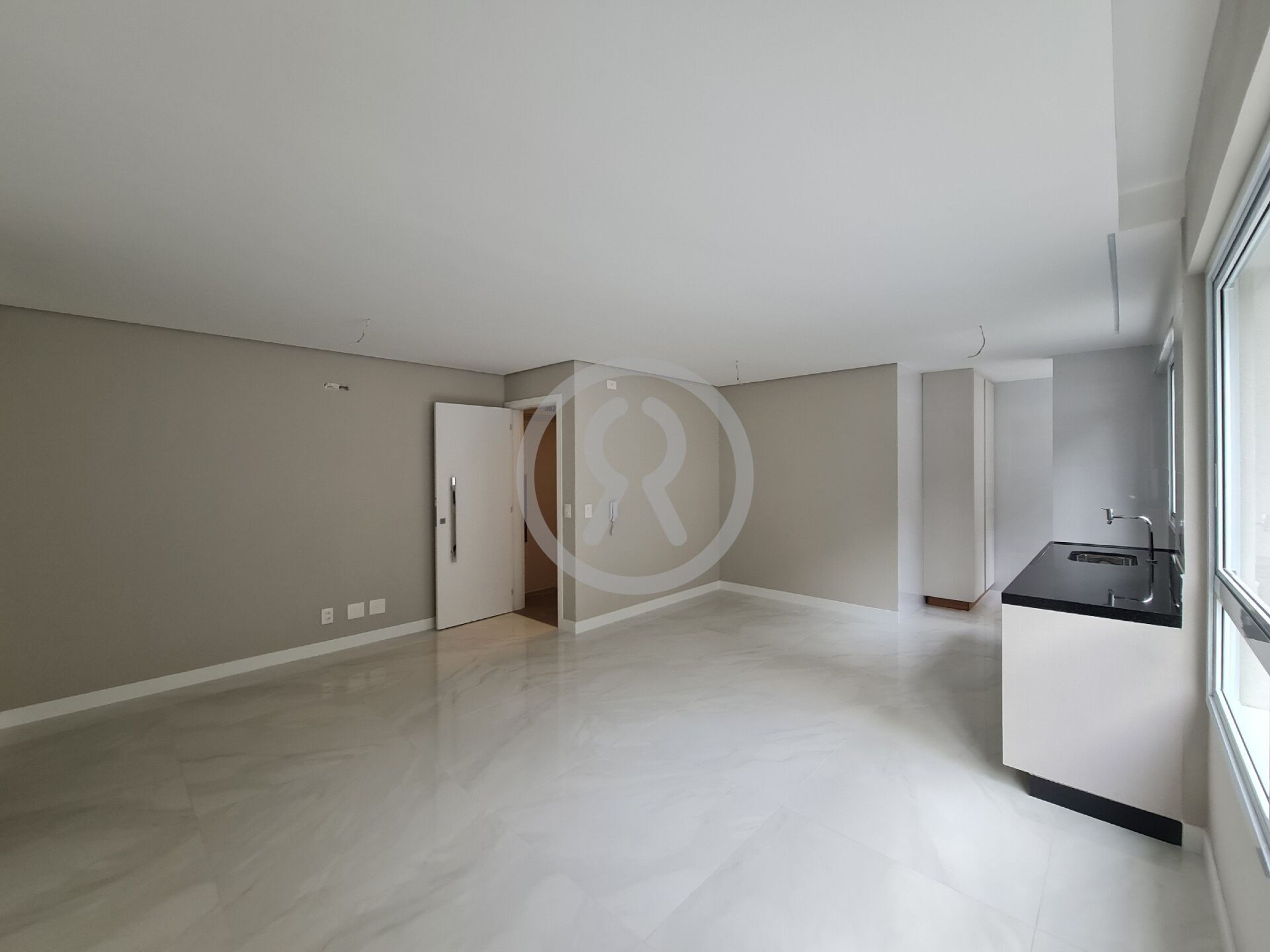 Apartamento à venda com 3 quartos, 116m² - Foto 10