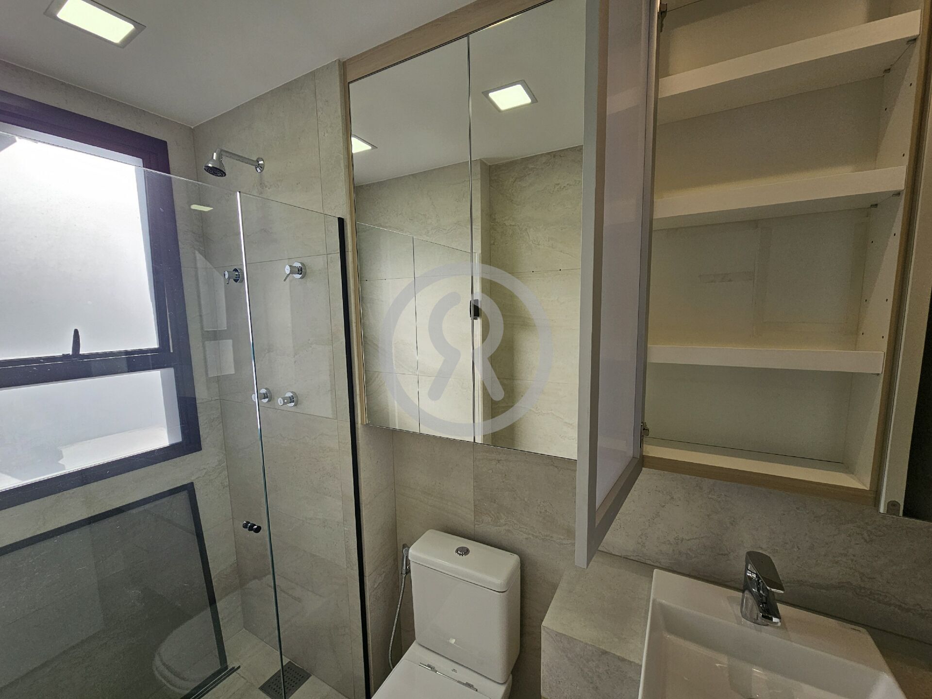 Apartamento para alugar com 3 quartos, 95m² - Foto 24