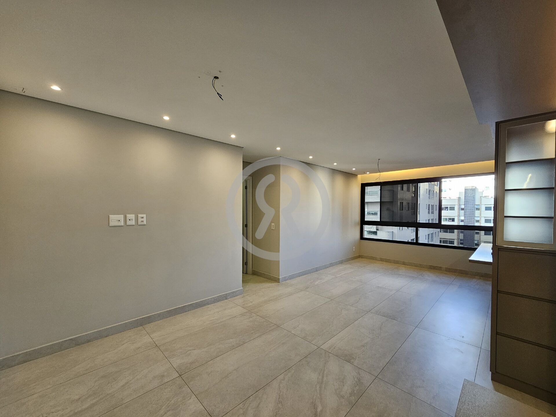 Apartamento para alugar com 3 quartos, 95m² - Foto 3