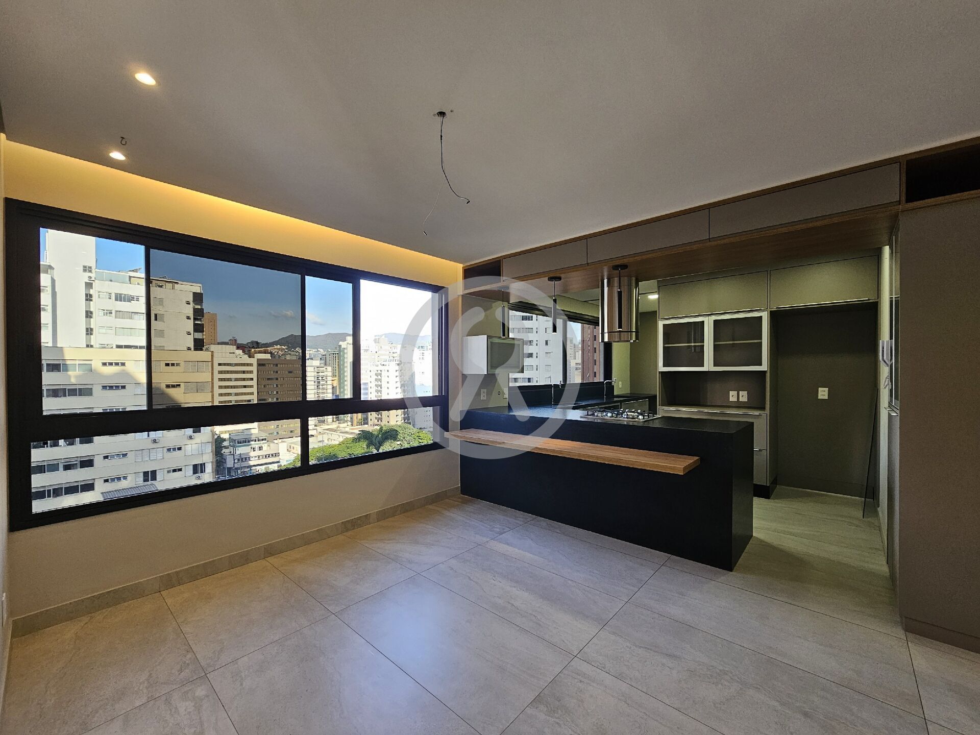 Apartamento para alugar com 3 quartos, 95m² - Foto 5