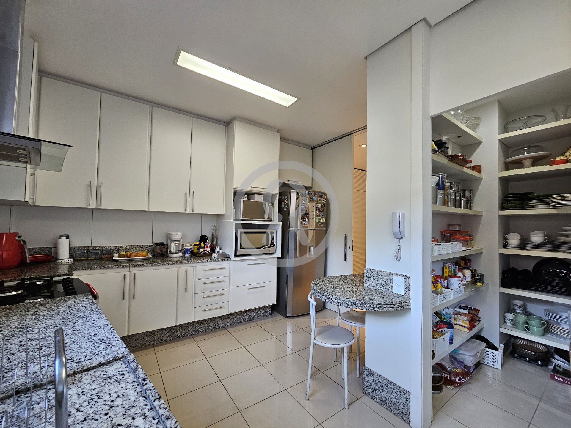 Apartamento à venda com 4 quartos, 215m² - Foto 20