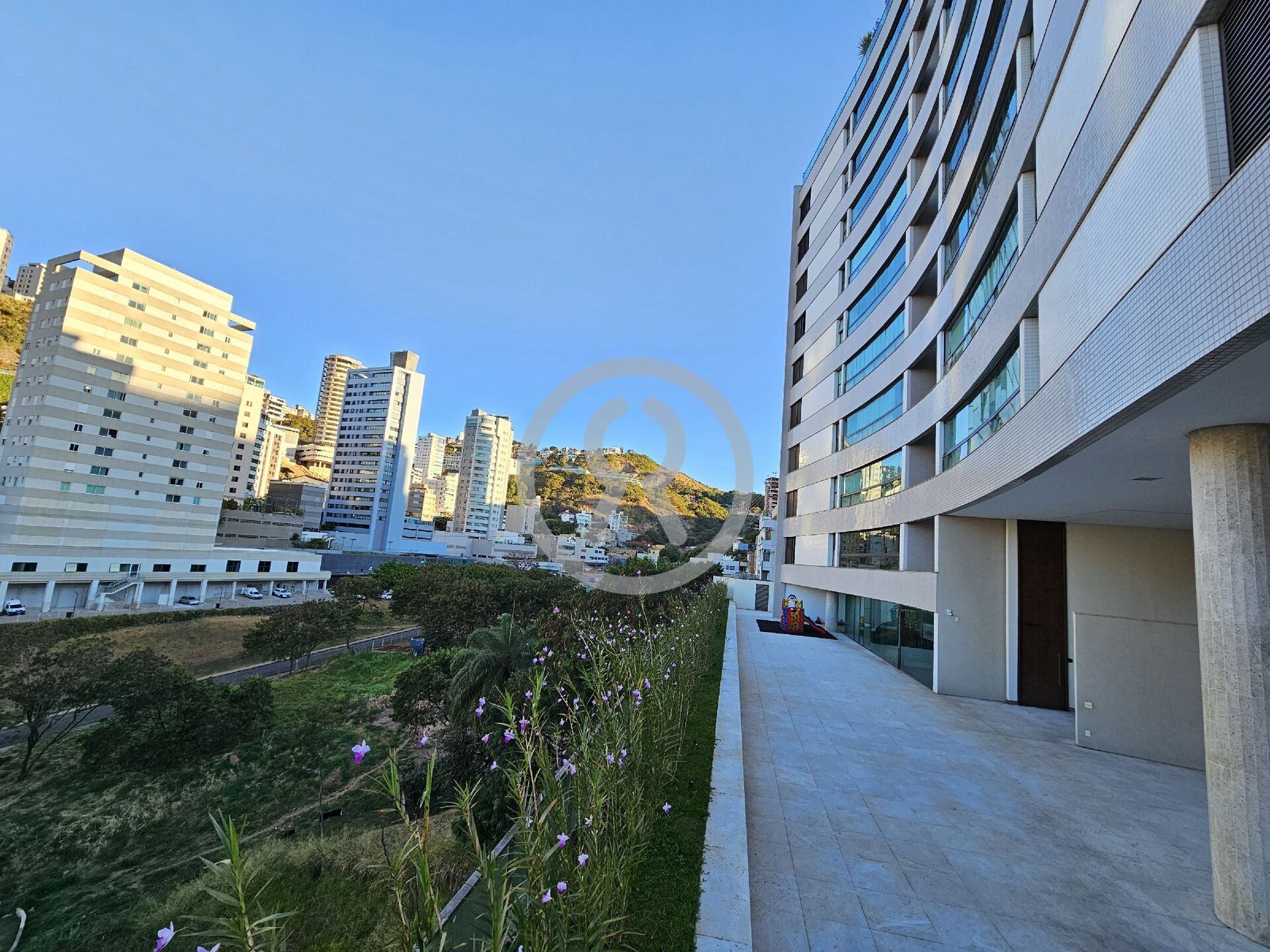 Apartamento, 4 quartos, 215 m² - Foto 2