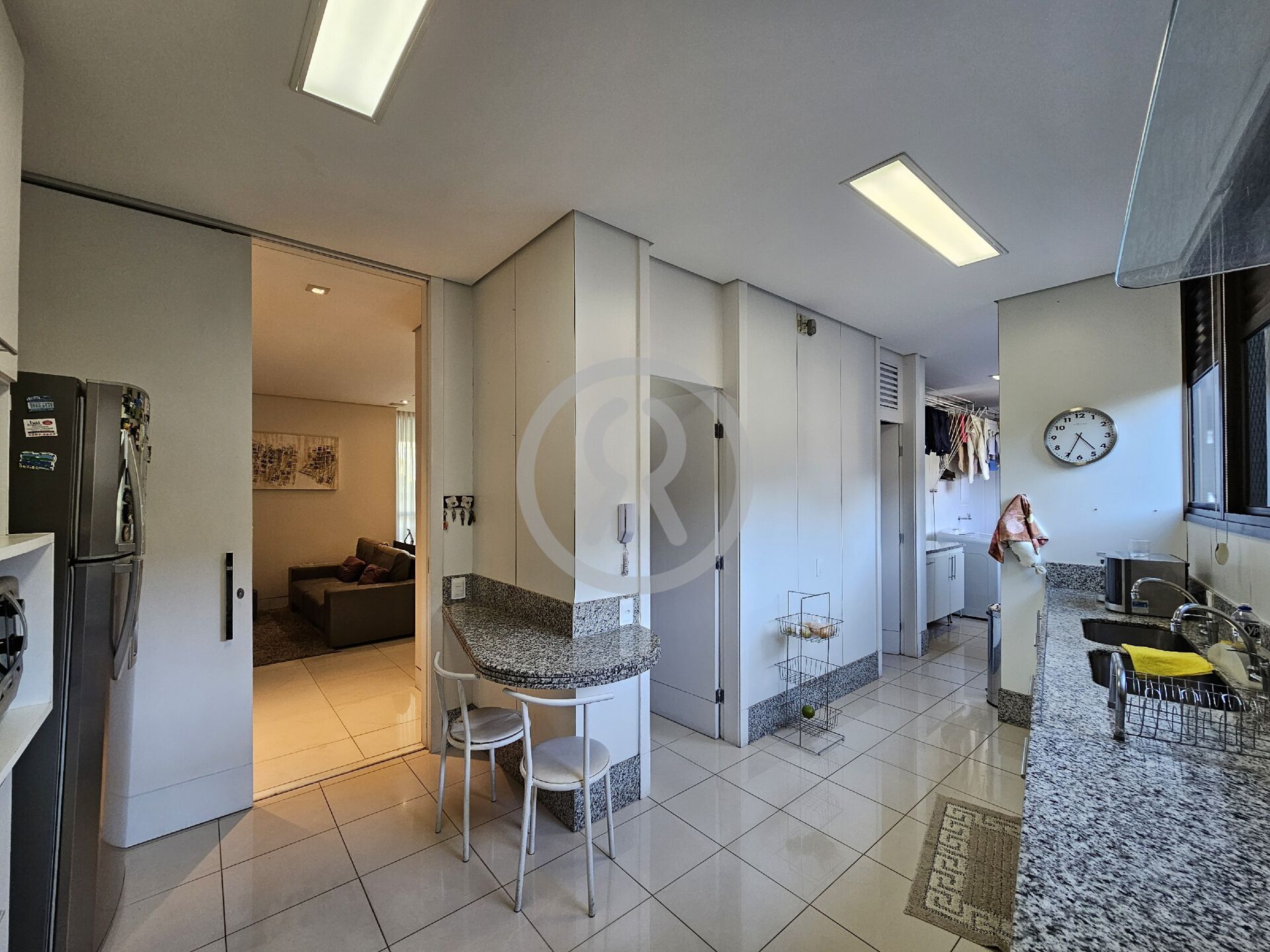 Apartamento à venda com 4 quartos, 215m² - Foto 21