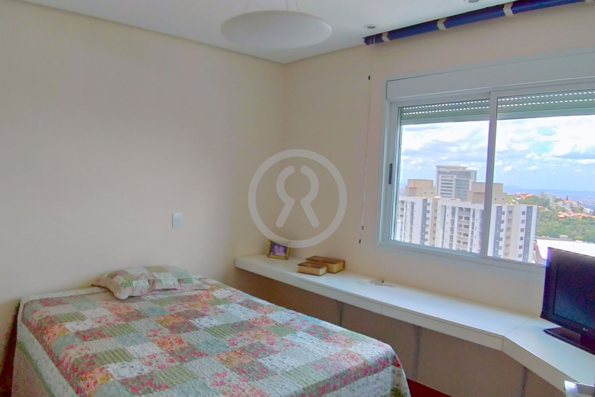 Apartamento à venda com 4 quartos, 204m² - Foto 14