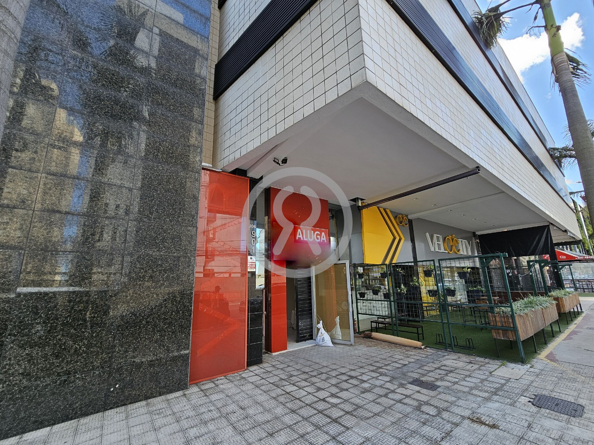 Loja-Salão, 100 m² - Foto 1