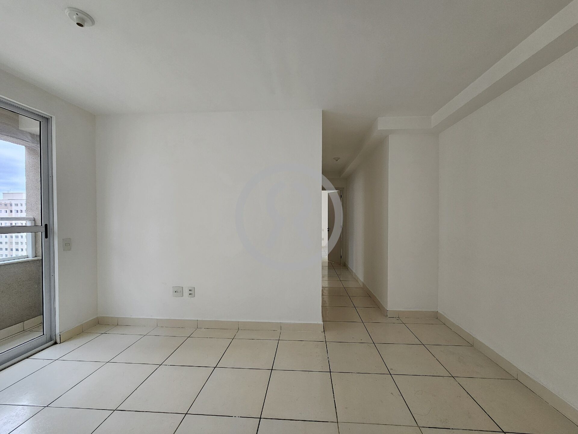 Apartamento à venda com 2 quartos, 58m² - Foto 3