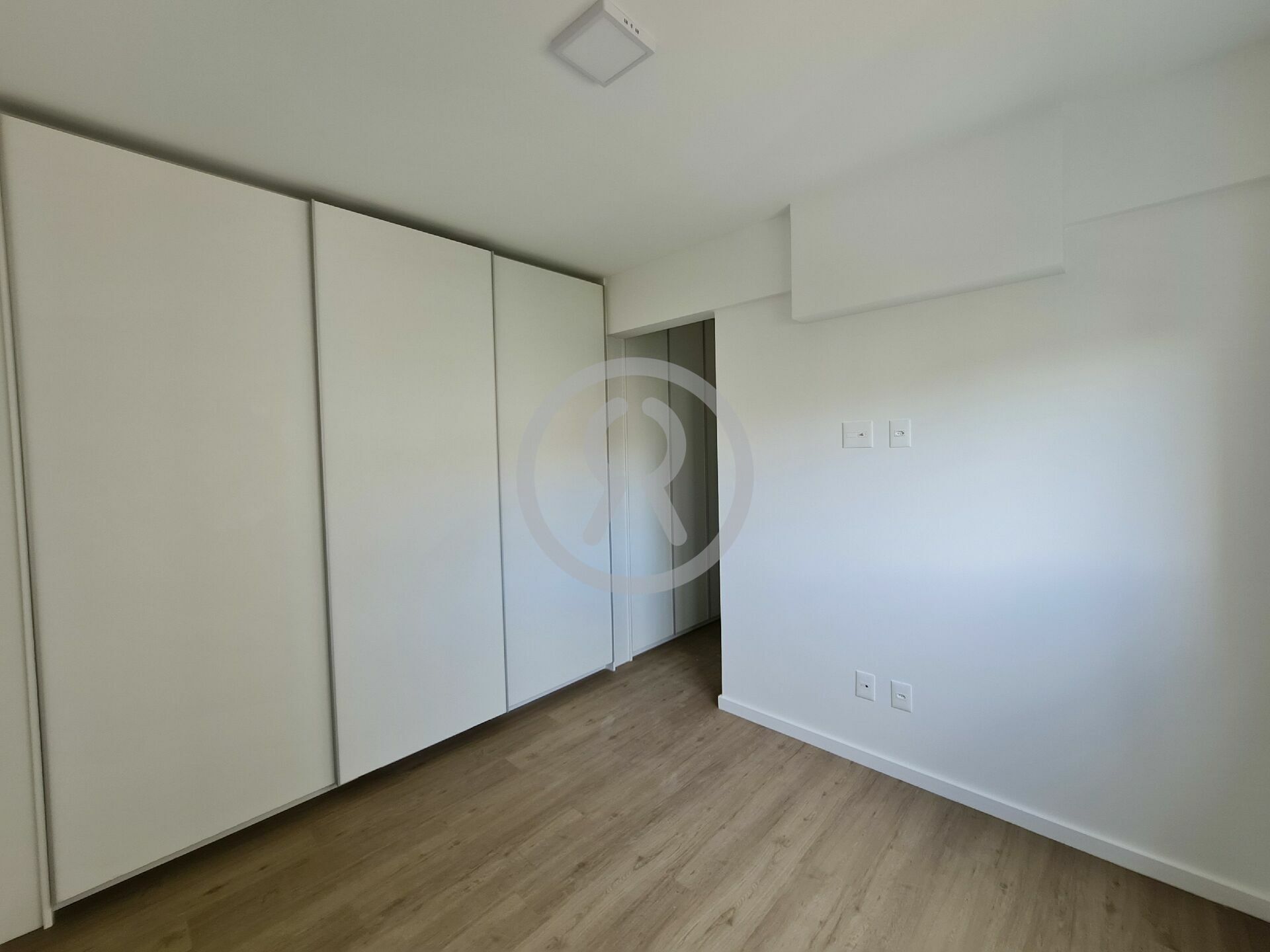 Apartamento à venda com 3 quartos, 85m² - Foto 23