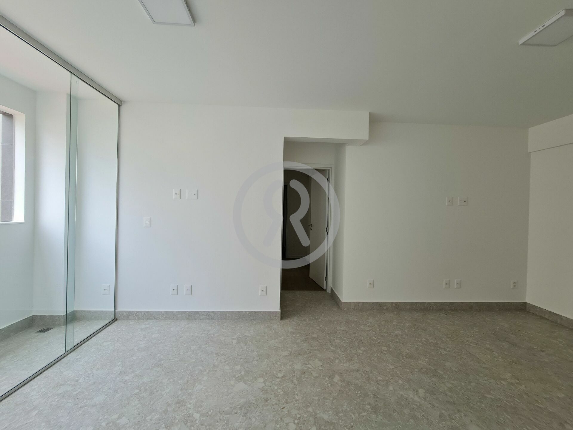 Apartamento à venda com 3 quartos, 85m² - Foto 10