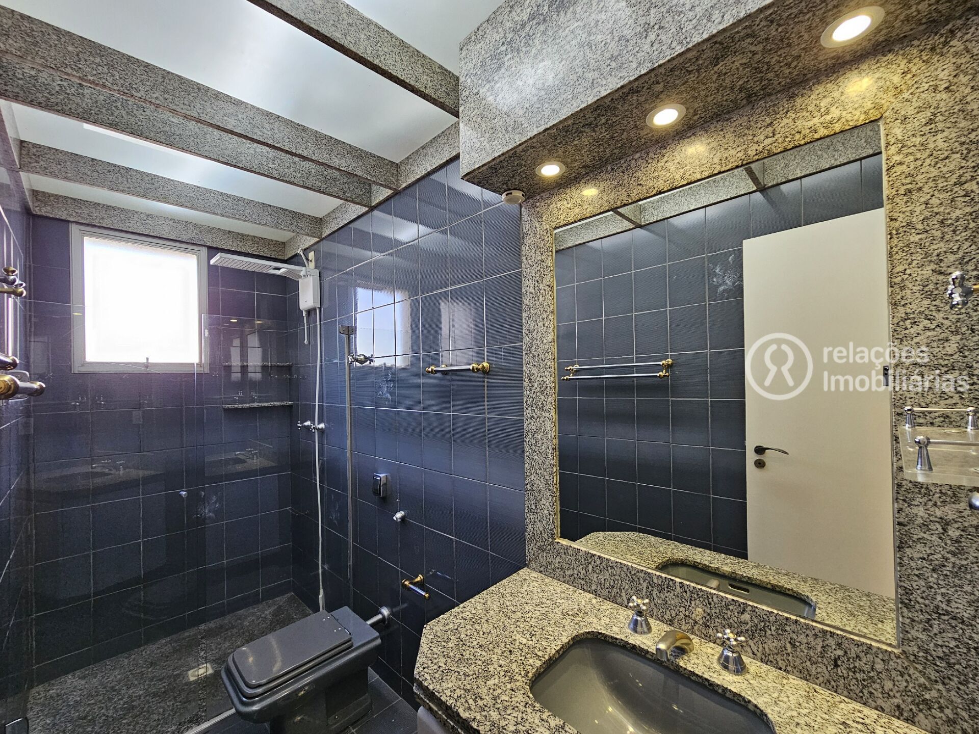 Apartamento para alugar com 3 quartos, 160m² - Foto 48