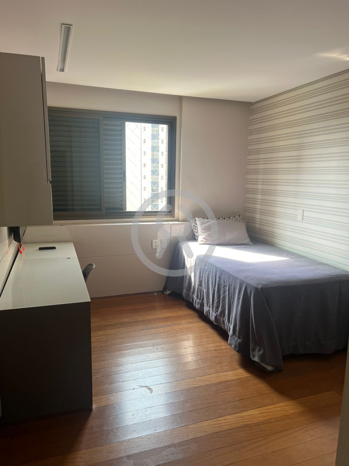 Apartamento para alugar com 4 quartos, 280m² - Foto 13