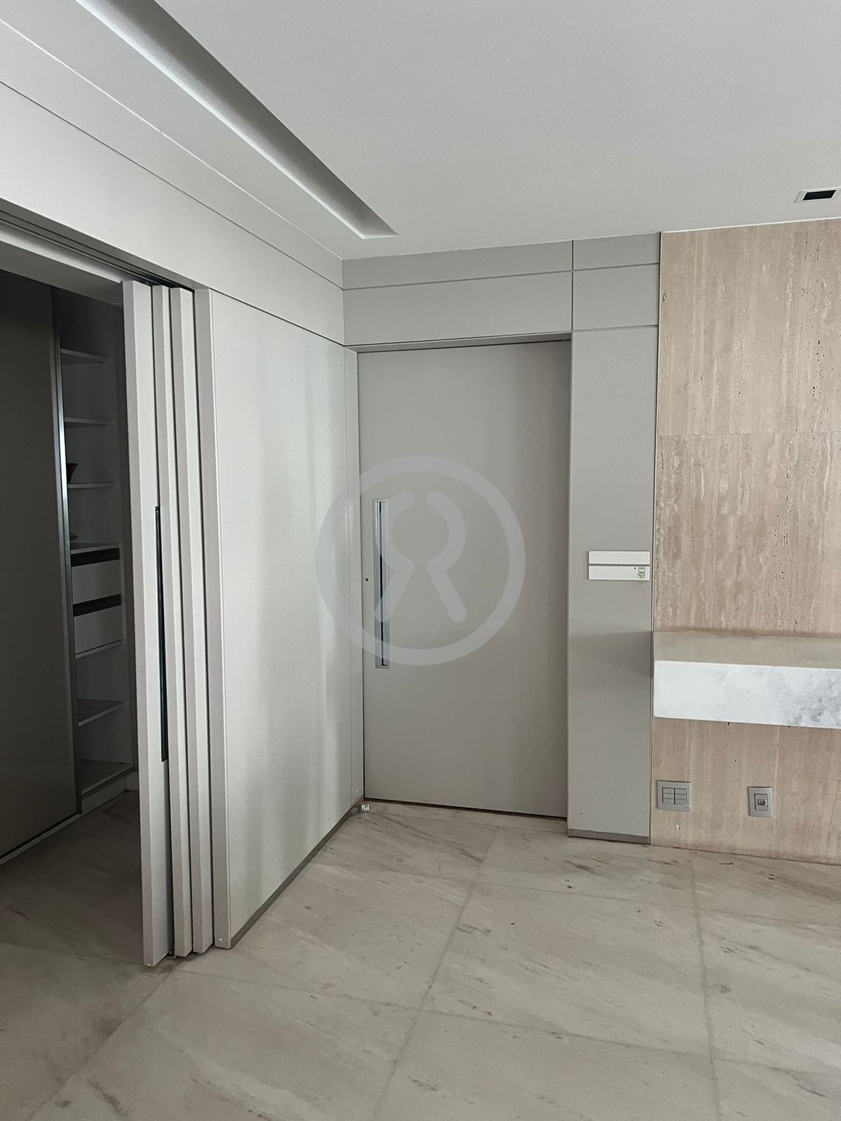 Apartamento para alugar com 4 quartos, 280m² - Foto 8