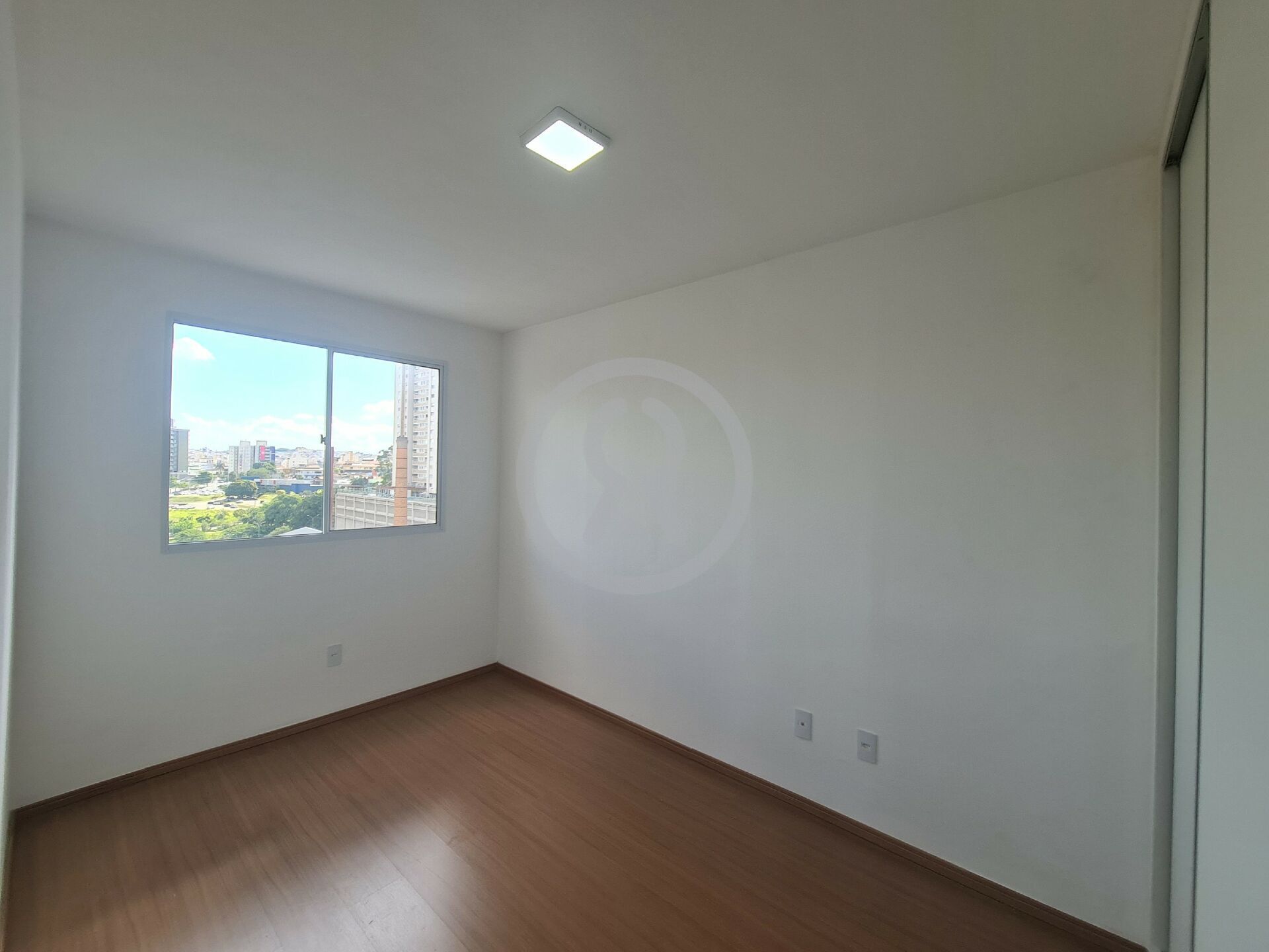 Apartamento à venda com 2 quartos, 56m² - Foto 18
