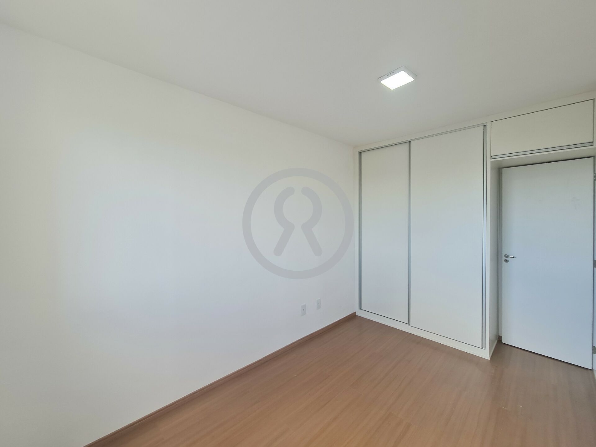 Apartamento à venda com 2 quartos, 56m² - Foto 19