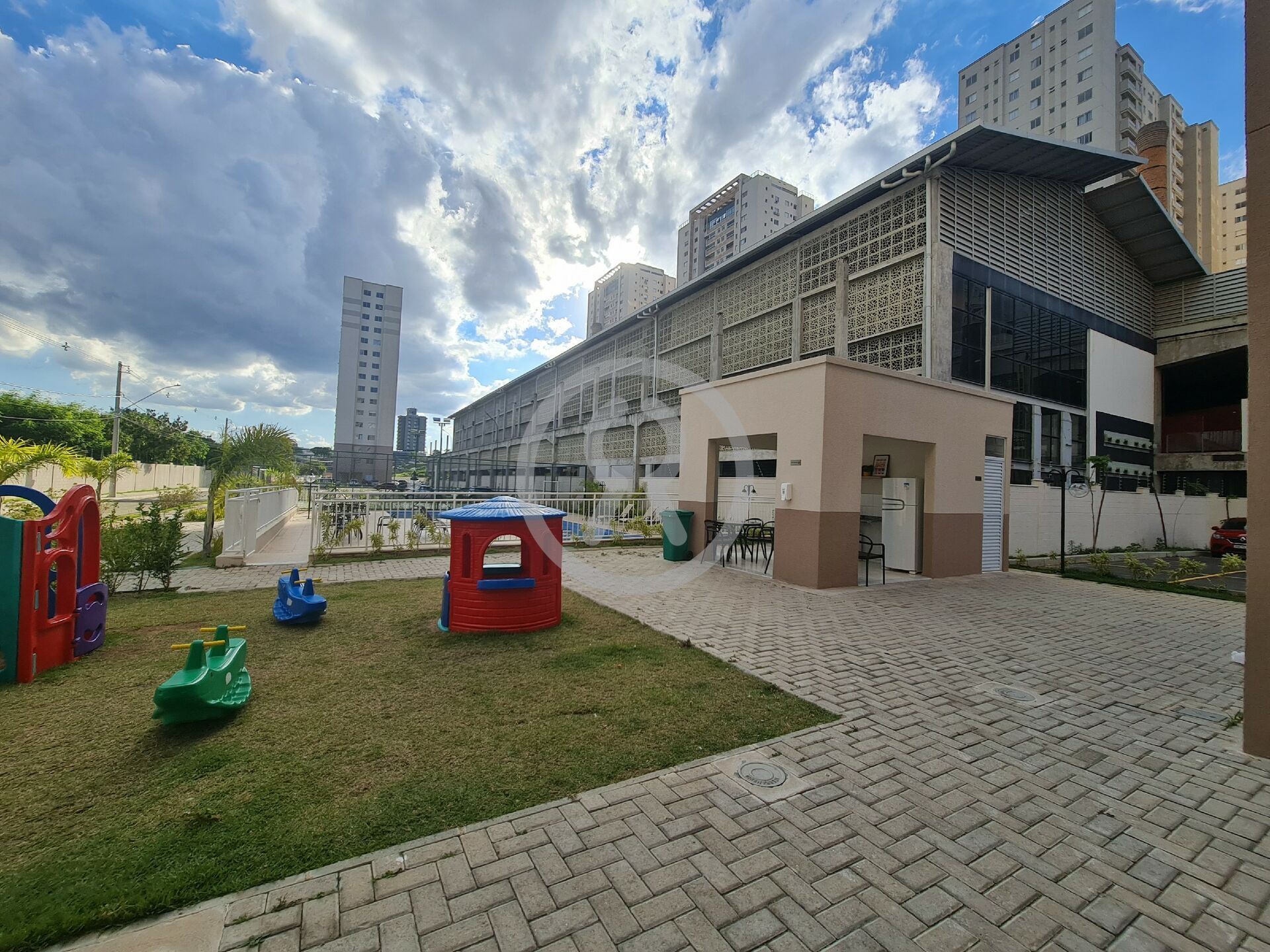 Apartamento à venda com 2 quartos, 56m² - Foto 31