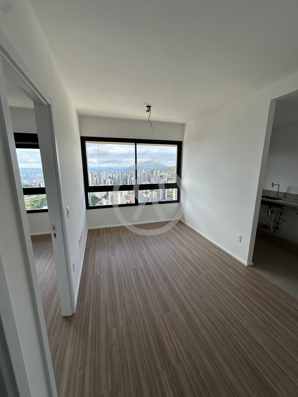 Apartamento à venda com 1 quarto, 44m² - Foto 1