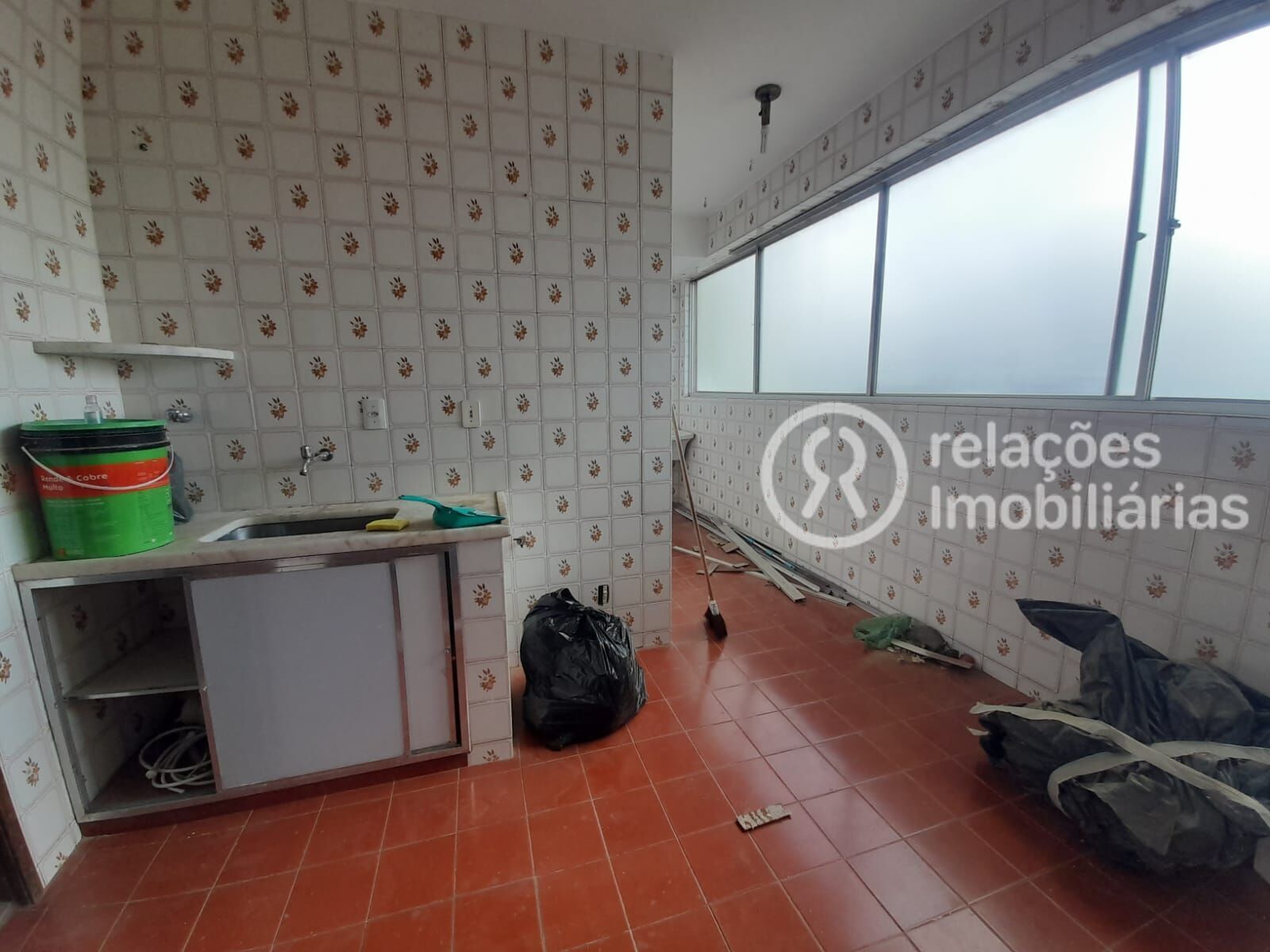 Apartamento para alugar com 3 quartos, 100m² - Foto 4