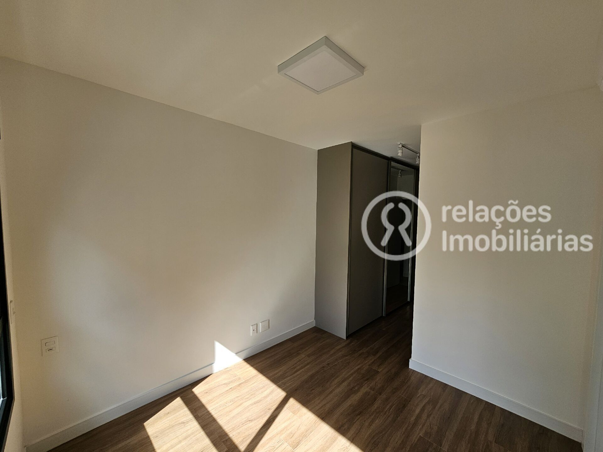 Apartamento para alugar com 2 quartos, 65m² - Foto 13