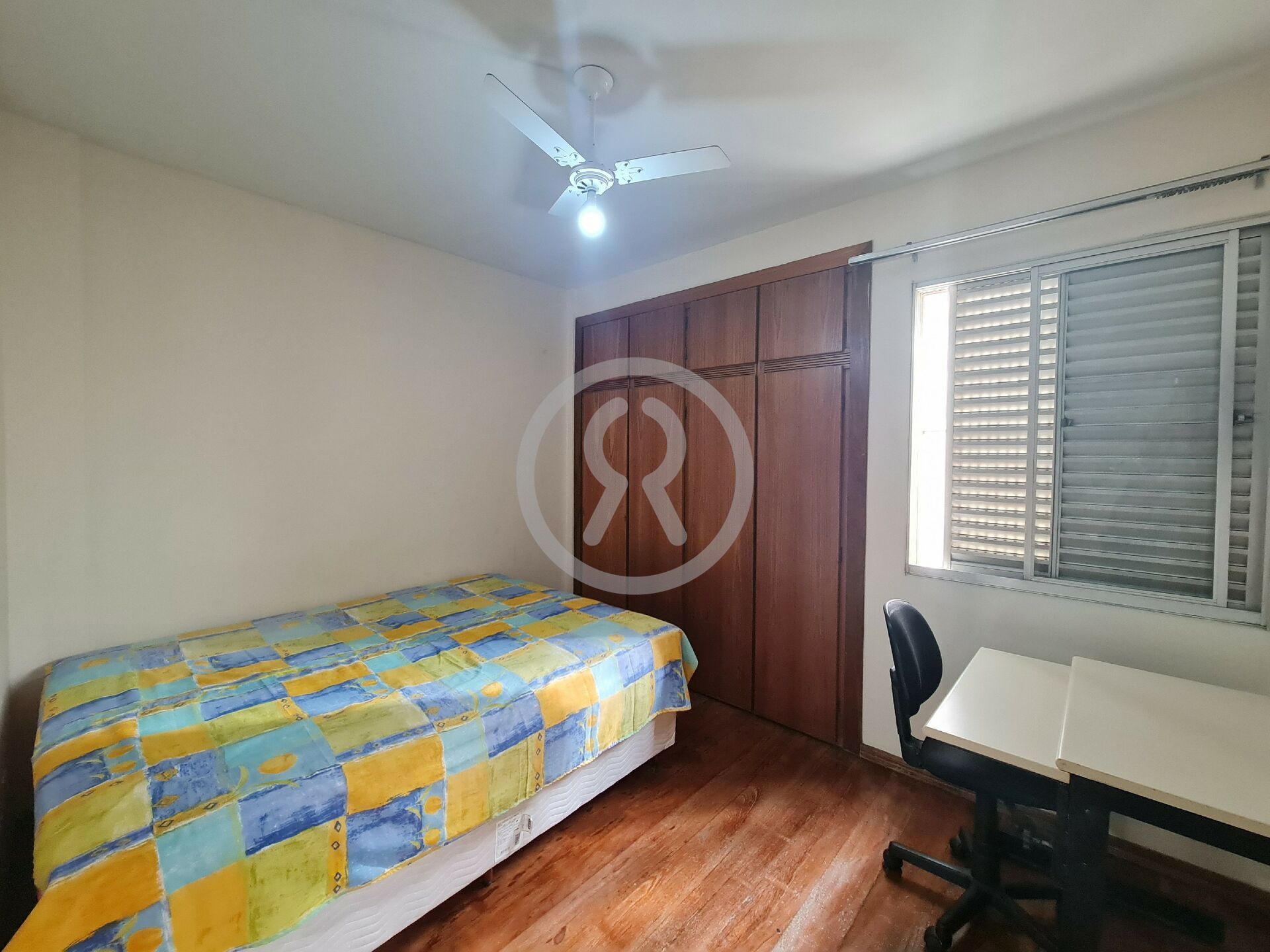 Apartamento para alugar com 3 quartos, 110m² - Foto 16