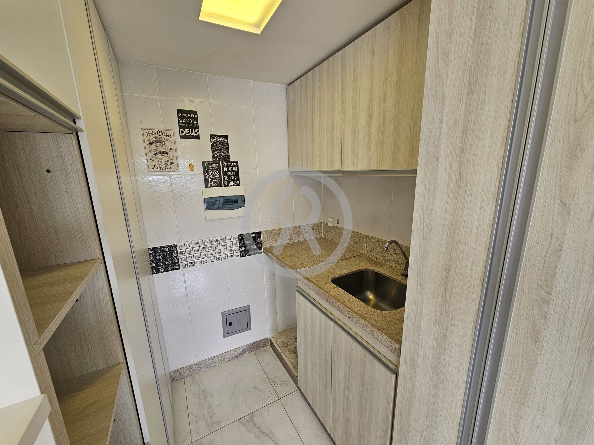 Apartamento para alugar com 3 quartos, 75m² - Foto 11