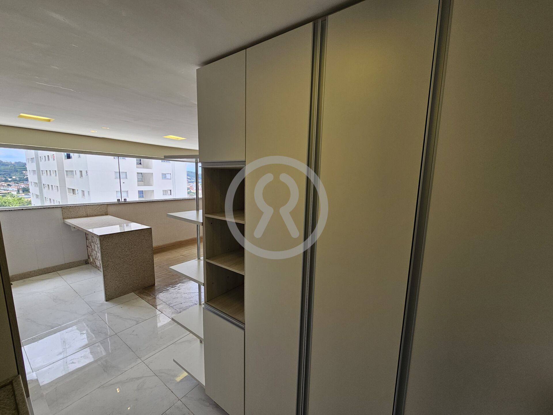 Apartamento para alugar com 3 quartos, 75m² - Foto 12