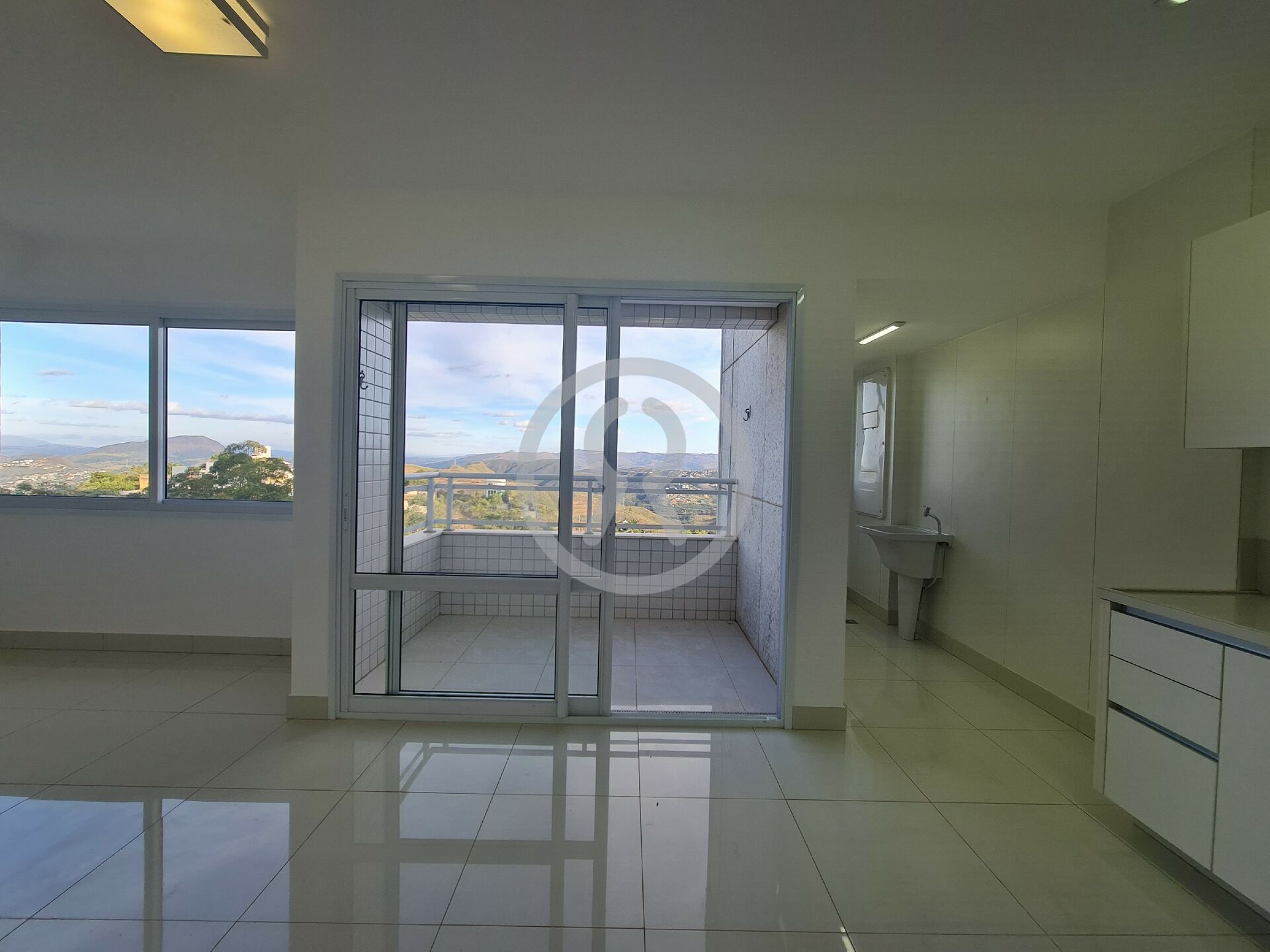 Apartamento para alugar com 2 quartos, 75m² - Foto 19