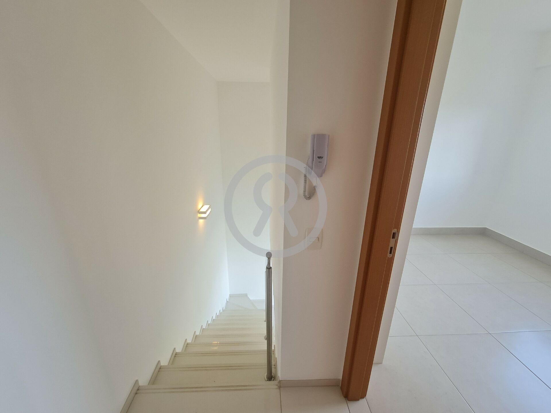 Apartamento para alugar com 2 quartos, 75m² - Foto 23