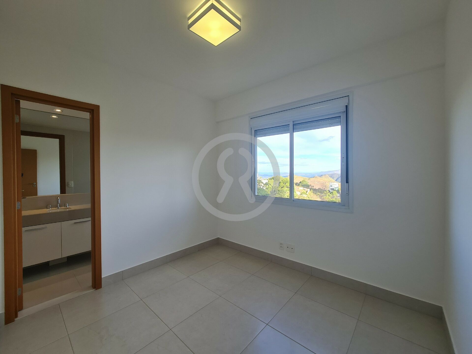 Apartamento para alugar com 2 quartos, 75m² - Foto 24