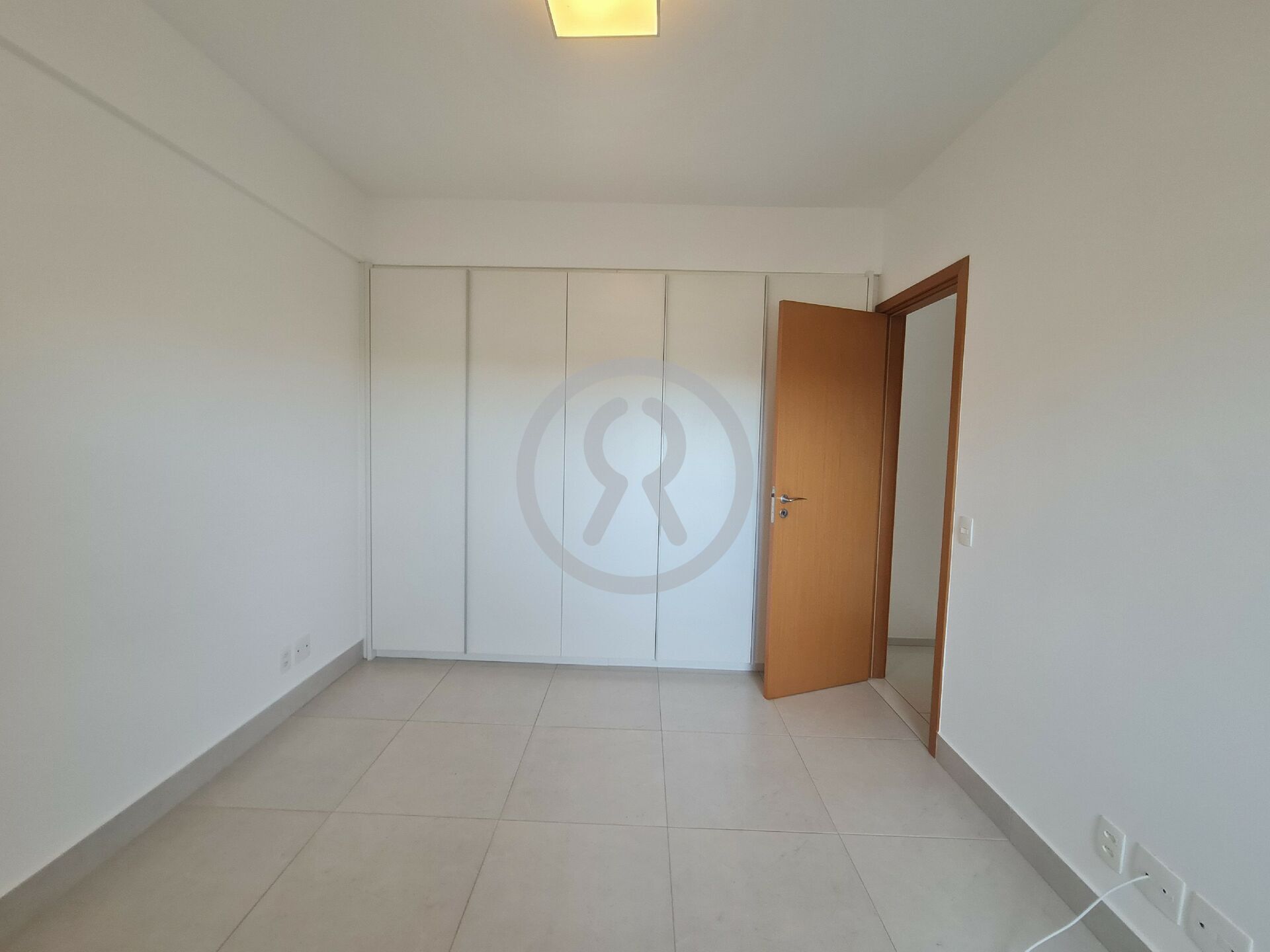 Apartamento para alugar com 2 quartos, 75m² - Foto 35